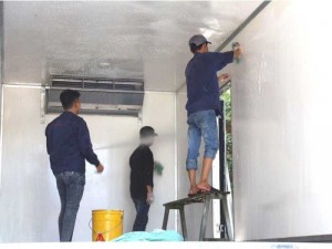 bán xe tải hino 6 tấn thùng đông lạnh năm...