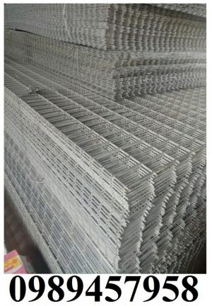 Lưới hàng rào mạ kẽm phi 6 ô 50x100 khổ 1,5m x 2m