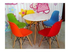Bàn ghế nhựa nhập nhiều màu