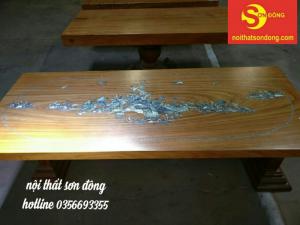 Mặt bàn ăn vuông nguyên miếng khảm ốc gõ đỏ – MBA04DP