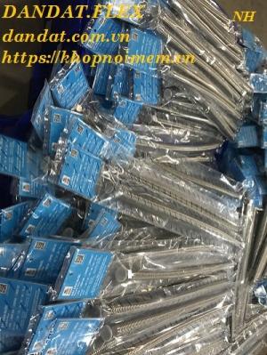 ống nước nóng lạnh