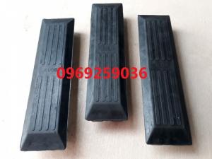 guốc máy xúc komatsu PC30