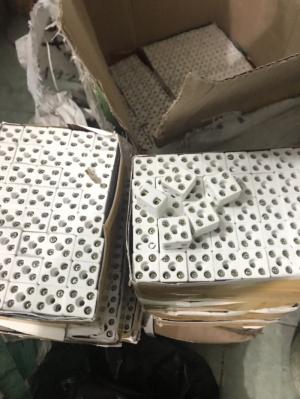 Sứ Domino chịu nhiệt