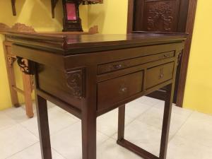 Bàn thờ chung cư gỗ cẩm Nam Phi 1m27 – SD1270