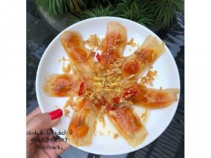 Mưa lạnh lột bánh lọc nóng ăn bao ngon