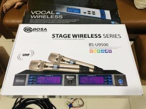 Micro Bosa BS-U9500 là Micro Sân Khấu Biểu Diễn Chuyên Nghiệp , Sóng cực xa. Tiếng sáng thích hợp cho anh em làm show lớn, Khoảng Cách trên 200m vẫn bắt tín hiệu rất tốt