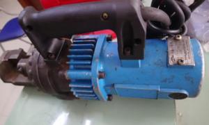 Máy uốn sắt HQ 25
