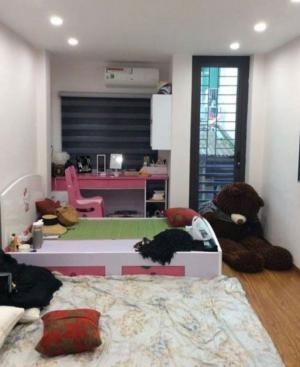 Nhà Ngã Tư Sở 24m2 Ngõ ô tô, kinh doanh tốt Giá 2.65 tỷ