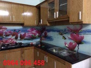 tranh kính ốp bếp - kính màu ốp bếp hà nội