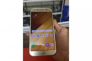 Samsung A7 2017 2 sim chính hãng đẹp likenew