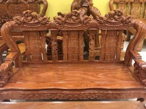 Bộ bàn ghế phòng khách tay 12 rất đẹp