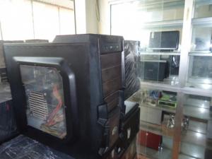 Máy tính khủng chuyên game và đồ họa .