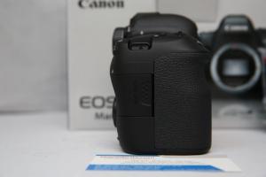 Canon Canon 6D2 (Hàng New 100%) tại Máy ảnh city