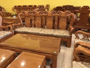 Bộ sofa chạm đào gõ đỏ chân móc 8 món tay 12 vô cùng sang trọng