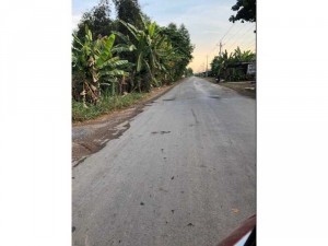 bán rë dât 1396m2 giá bán 950tr düong xe höi