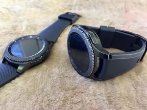 Đồng hồ thông minh Samsung Gear S3 frontiers. Mới 99%