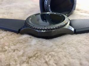 Đồng hồ thông minh Samsung Gear S3 frontiers. Mới 99%