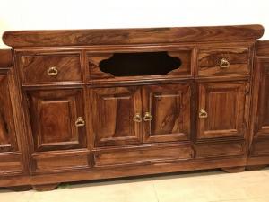 Tủ tivi cẩm lai 3 cục 2m2