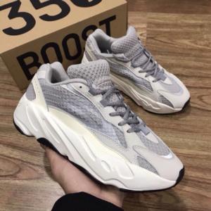 giày Adidas