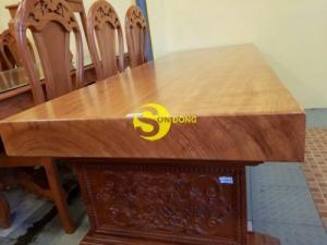 Mặt bàn ăn vuông nguyên miếng gõ đỏ – MBA02DP