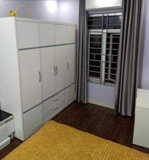 Bán nhà gấp - phố Nguyễn Ngọc Vũ. Giá 2,8 tỷ.