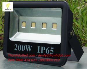 Đèn pha led 200w