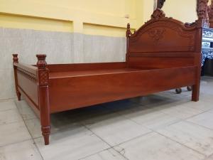 giường ngủ nữ hoàng gỗ gõ đỏ cao cấp