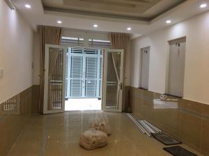 Bán nhà Huỳnh Văn Bánh, Phú Nhuận, 3 tầng mới đẹp ở ngay giá 4,8 tỷ