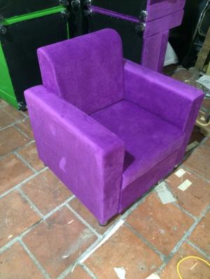 Bục Cao Su Ghế Tay Vuông