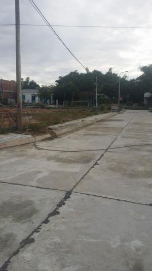 Bán đất sát QL1A,gần Đà Nẵng-Đã có sổ-Giá cả phải chăng.