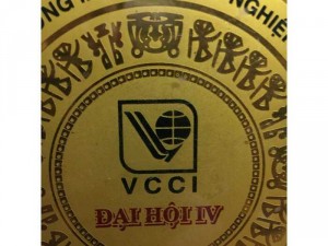 Logo đồng Phòng thương mại và công nghiệp Việt nam VCCI, hoa văn Việt cổ viền xung quanh