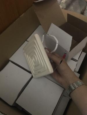 Điện trở máng sứ vuông