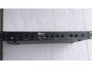 Máy nâng tiếng idor Tp100 bảo hành 12 tháng