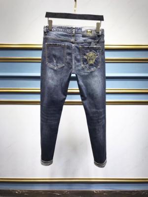 Quần jean nam xanh wax rách thêu mặt người trước sau L62