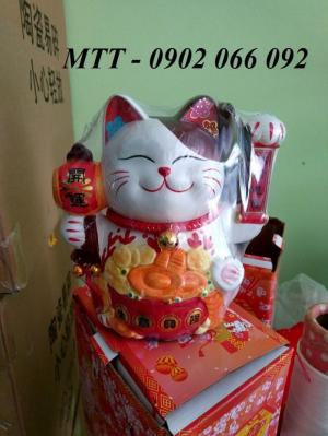 Mèo may mắn sứ