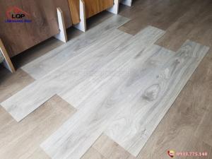 Sàn nhựa giả gỗ Glotex V252