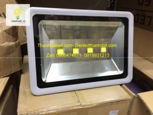Đèn pha led 200w