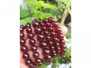 vòng đá granet đỏ tự nhiên nữ mệnh hoả mệnh thổ — size 8mm = 550k