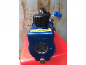 Máy hút chân không hai cấp Tasco dùng pin makita 18v