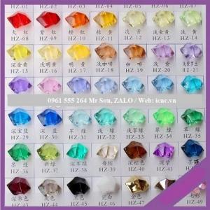 Nhựa Acrylic giả đá xuyên sáng, Đá Acrylic làm chữ nổi trong quảng cáo.