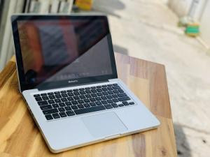 Macbook Pro MD313 13,3in, Core i5 4G 500G Đèn phím Đẹp zin 100