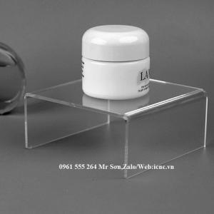 Máy uốn Mica trong quảng cáo, Máy uốn nhựa trong quảng cáo.