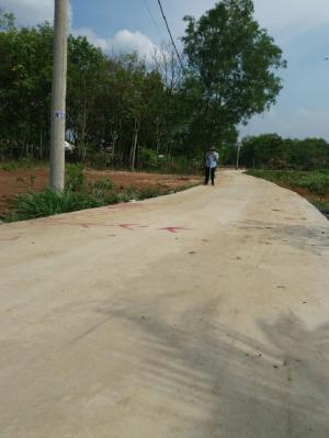 CẦN BÁN GẤP LÔ ĐẤT 100m2 Ở SÔNG TRẦU- TRẢNG BOM CHỈ 165TR/nền