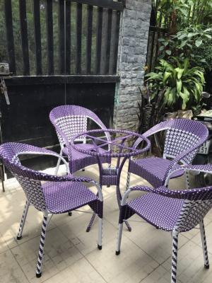 cần thanh lý bàn ghế cafe giá rẻ hgh031