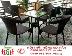 cần thanh lý bàn ghế cafe giá rẻ hgh031