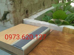 Nẹp mũi bậc chống trơn trượt