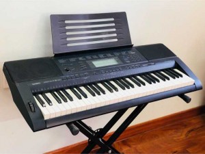 ĐÀN ORGAN CASIO CTK-5000 + GIÁ ĐỠ SÁCH + CHÂN ĐÀN + SẠC
