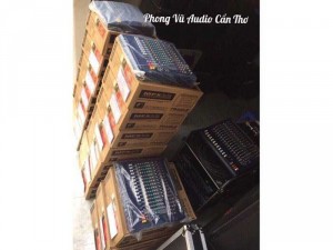 Mixer Soundcraft loại I