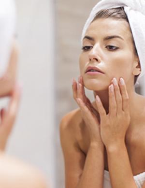 NovAge Ultimate Lift Lifting Concentrate Serum-Giúp làm săn da, làm giảm nếp nhăn và cải thiện độ đàn hồi cho làn da tươi trẻ và săn chắc hơn theo thời gian. Làn da trở nên mềm mại, hoàn hảo tức thì.(code 31543)- Xuất xứ Ba Lan