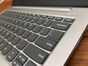 Lenovo 330s Core i5 8250u Màn Hình Tràn Viền